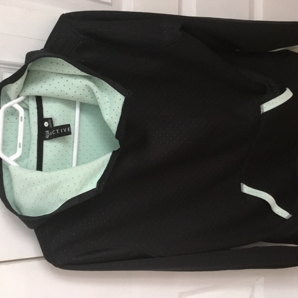 Sweathshirt